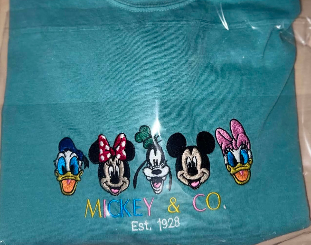 ADULT Tshirt Comfort color  Embroider